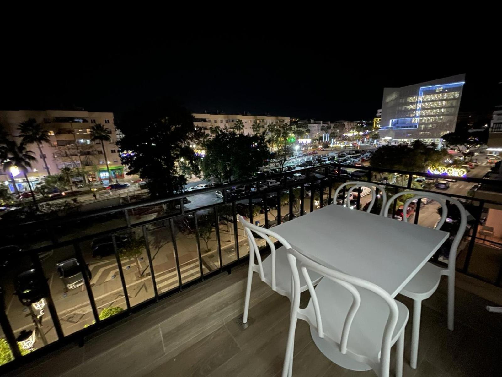 Apartamento Centrico Junto Al Mar Estepona Exterior photo